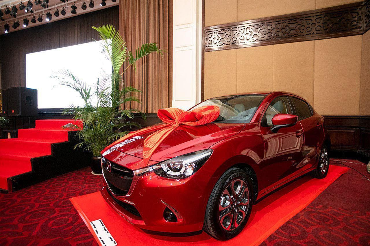 រកឯណាបាន ទទួលបាន Mazda ថ្មីចែសមួយ ក្រោយទិញផ្ទះកណ្ដាលក្រុង – The FLORA